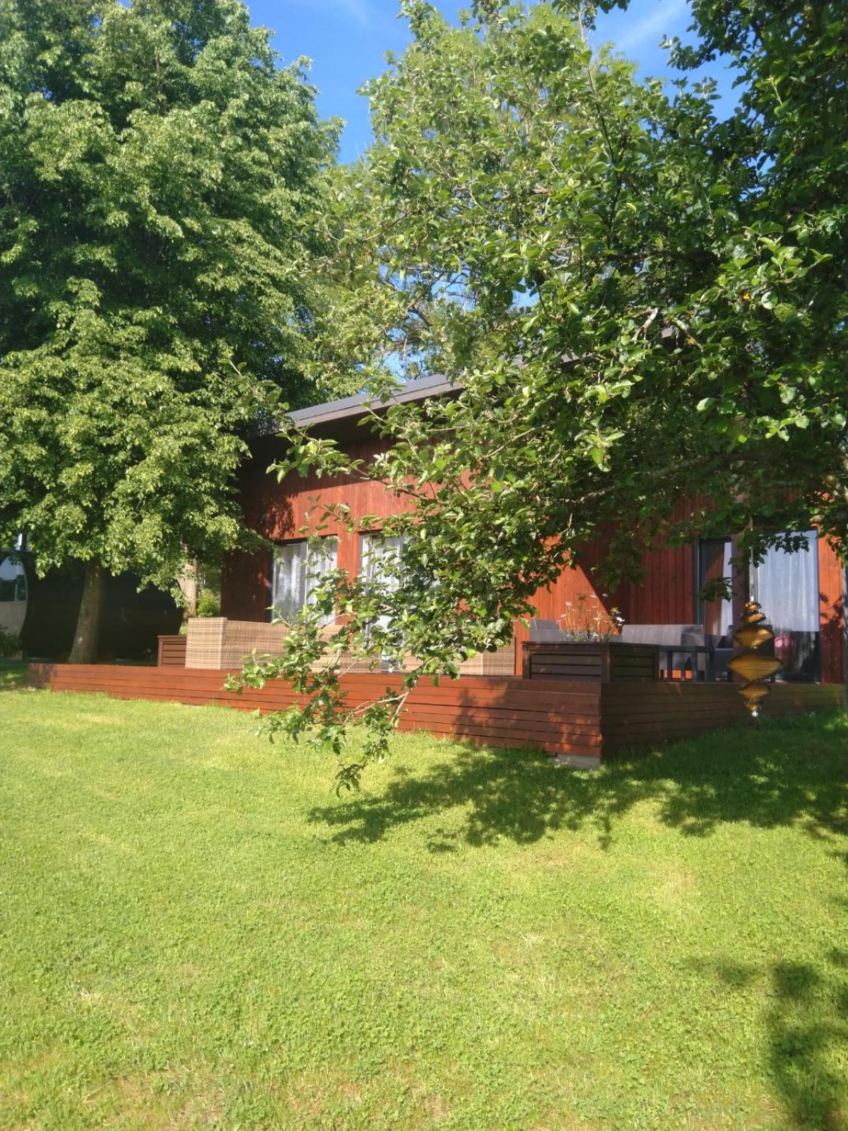 Abri De Jardin Villa Vielsalm Exteriör bild